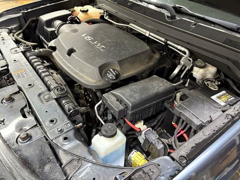 Used 2019 Chevrolet Colorado LT w/ Colorado RST Special Edition image 22