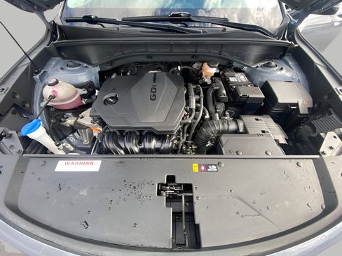 Used 2023 Kia Sorento LX AWD/4WD image 4