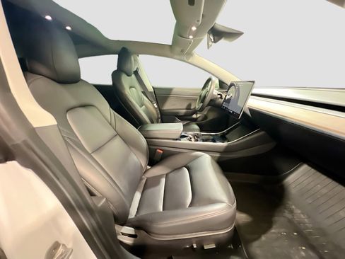 Used 2020 Tesla Model 3 Standard Range image 22