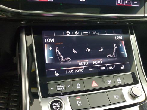 Used 2025 Audi Q8 Premium w/ Black Optic Package AWD/4WD image 29