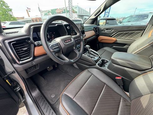 Used 2023 GMC Canyon AT4 w/ AT4 Premium Package AWD/4WD image 19
