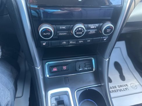 Used 2020 Subaru Ascent Limited w/ Technology Package AWD/4WD image 32