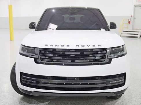 Used 2023 Land Rover Range Rover SE AWD/4WD image 9