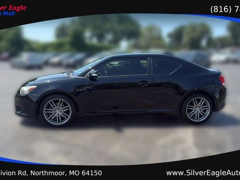 Used 2013 Scion tC FWD image 2