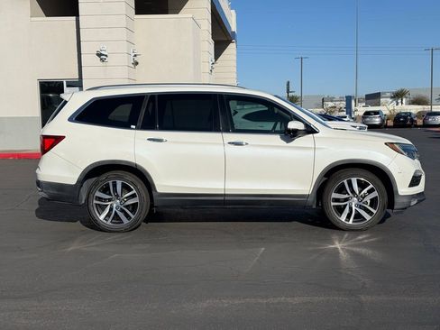Used 2016 Honda Pilot Touring image 6