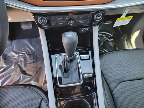 Used 2023 Jeep Compass Limited w/ Elite Group image 21