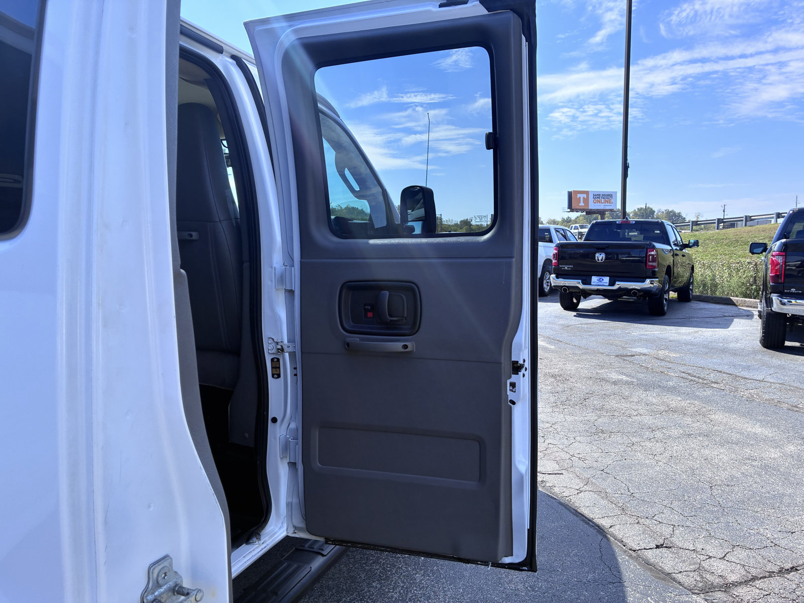 Used 2020 Chevrolet Express 2500 LS RWD image 35