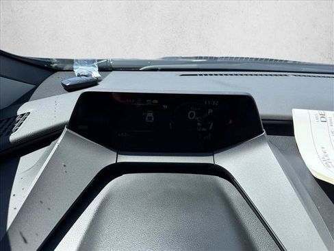 New 2026 Toyota Prius Plug-In Hybrid FWD image 12