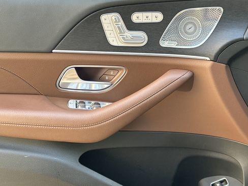 Certified 2025 Mercedes-Benz GLE 450e 4MATIC image 30