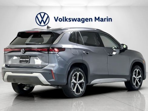 New 2026 Volkswagen Tiguan SE image 5