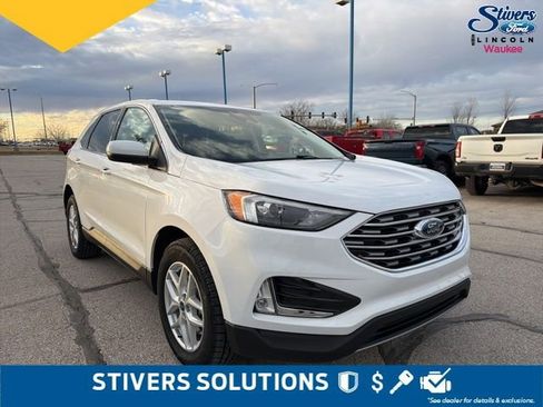 Certified 2022 Ford Edge SEL w/ Convenience Package image 3