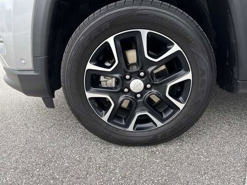 Used 2022 Jeep Compass Latitude w/ Sun and Sound Group image 37