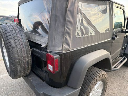 Used 2017 Jeep Wrangler Sport w/ Quick Order Package 24S AWD/4WD image 6