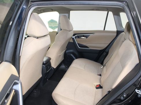 Used 2023 Toyota RAV4 XLE w/ Convenience Package image 24