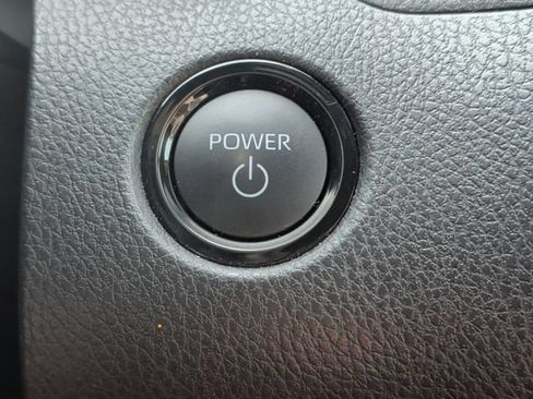 Used 2025 Toyota Camry SE FWD image 23