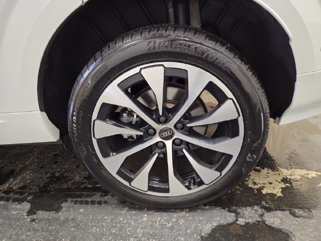Certified 2026 Audi Q3 quattro 2.0T AWD/4WD image 12