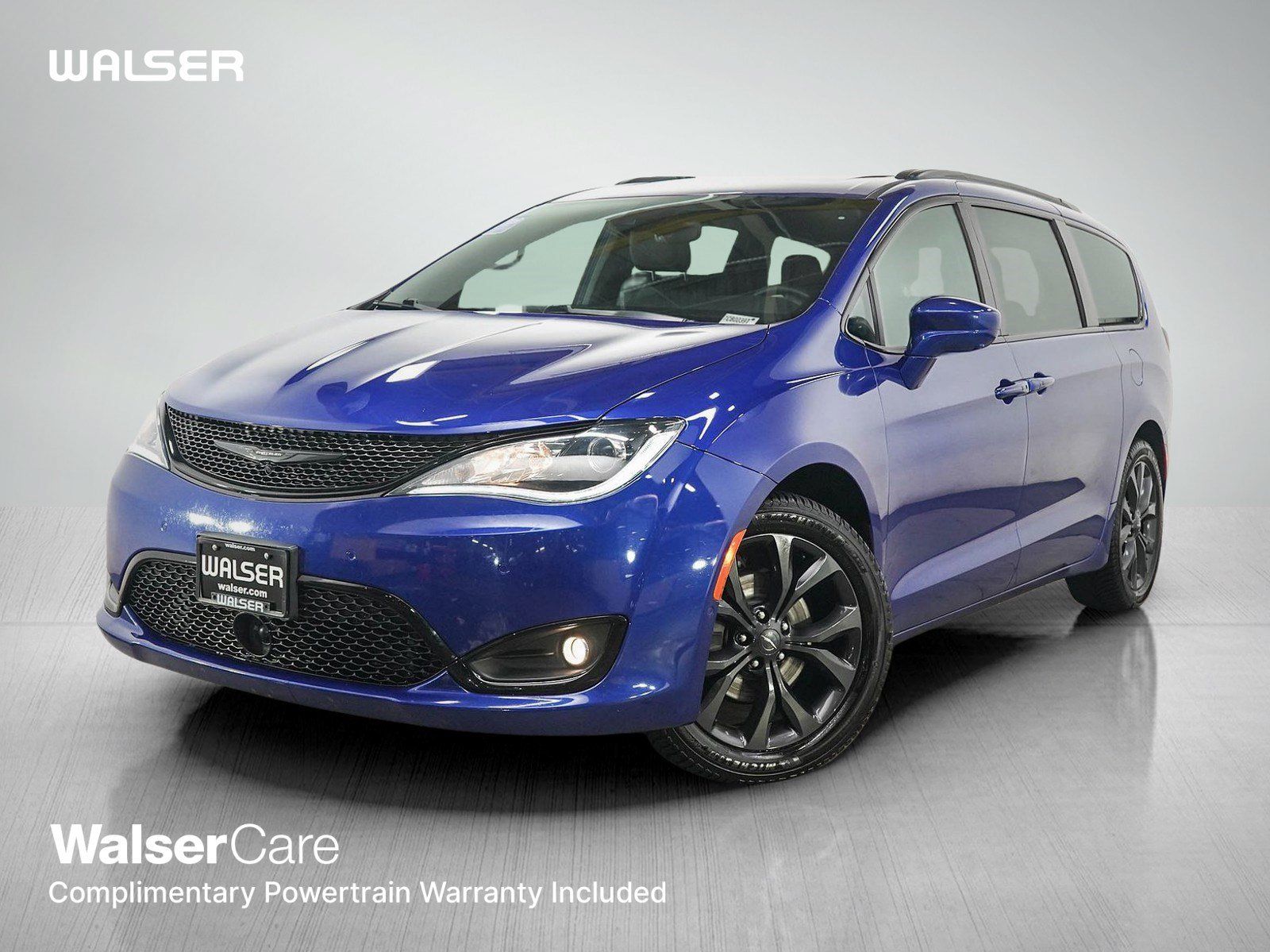 Used 2019 Chrysler Pacifica Touring-L Plus w/ Advanced Safetytec Group FWD image 1