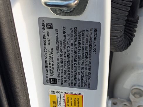 Used 2021 Chevrolet Silverado 3500 High Country image 10