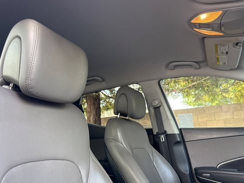 Used 2017 Hyundai Santa Fe Sport FWD image 14
