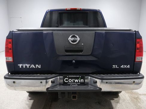 Used 2011 Nissan Titan SL w/ SL Technology Pkg image 3