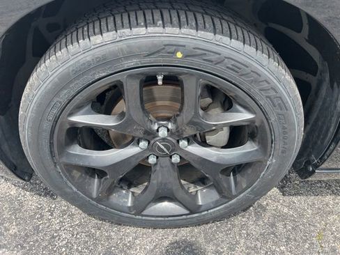 Used 2022 Chrysler 300 Touring w/ Sport Appearance Package RWD image 19