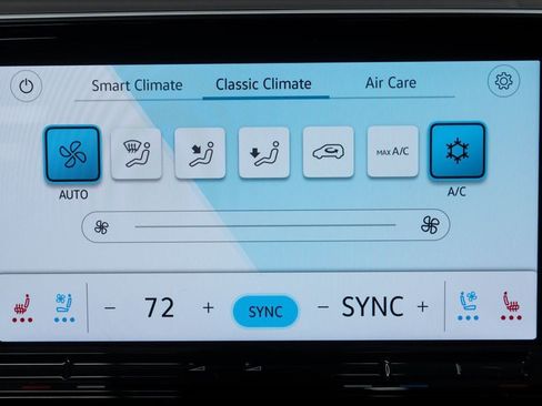 Used 2024 Volkswagen Atlas Cross Sport SE AWD/4WD image 26