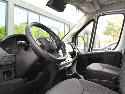 Used 2025 RAM ProMaster 2500 w/ Storage Group image 12