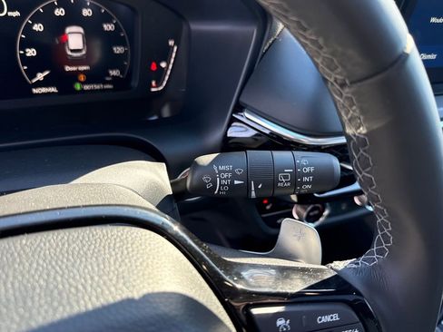 Certified 2025 Acura ADX FWD image 28