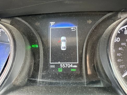 Used 2023 Toyota Camry SE FWD image 6