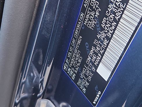 Used 2024 Volvo XC90 B6 Plus image 7