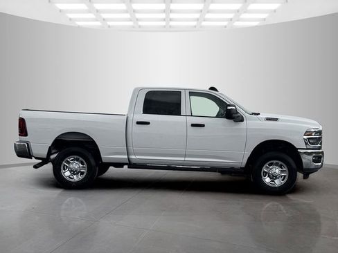 New 2026 RAM 2500 Tradesman AWD/4WD image 8