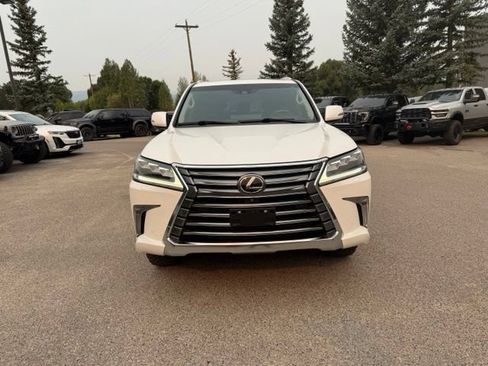 Used 2017 Lexus LX 570 4WD w/ Luxury Package image 4