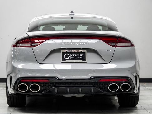 Used 2023 Kia Stinger GT2 RWD image 11