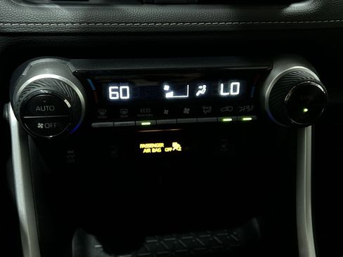 Used 2021 Toyota RAV4 XLE w/ XLE Grade Weather Package AWD/4WD image 33