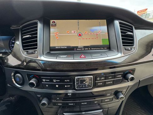 Used 2016 Hyundai Equus Signature image 31