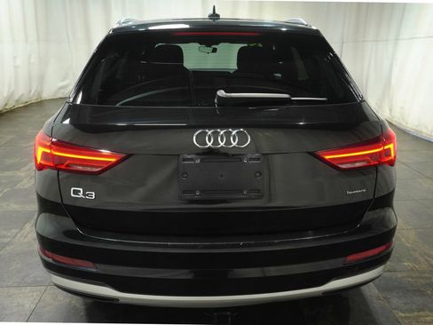 Used 2019 Audi Q3 2.0T Premium AWD/4WD image 4