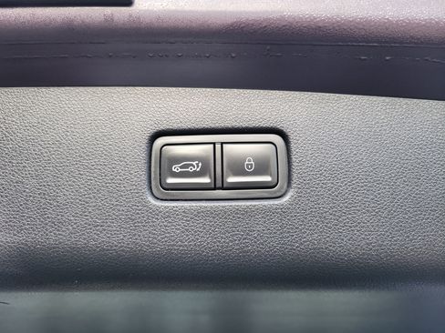 Certified 2023 Genesis GV70 2.5T w/ Advanced Package image 22