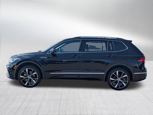 Used 2023 Volkswagen Tiguan SEL R-Line AWD/4WD image 4