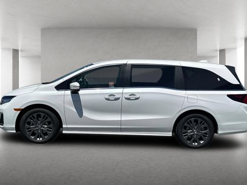 New 2026 Honda Odyssey Touring image 7
