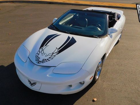 Used 2002 Pontiac Firebird Convertible image 7