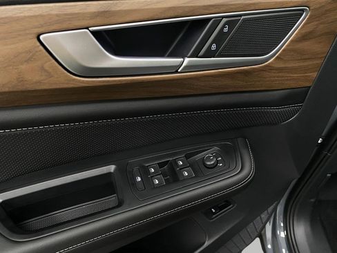 New 2026 Volkswagen Atlas SE AWD/4WD image 32