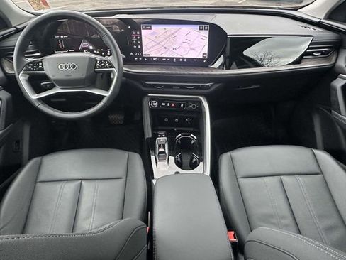 Certified 2025 Audi Q5 Premium Plus w/ Premium Plus AWD/4WD image 16