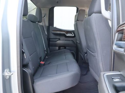 Used 2023 GMC Sierra 1500 SLE image 22
