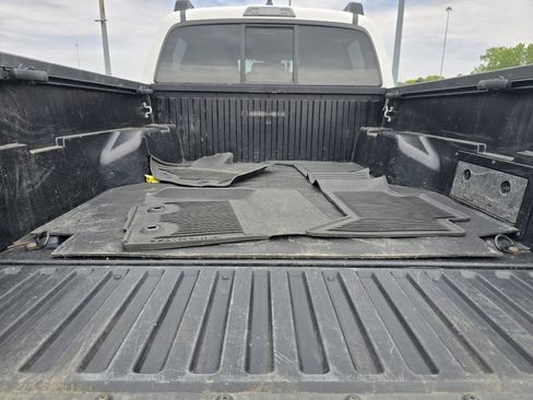 Used 2023 Toyota Tacoma SR AWD/4WD image 18