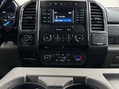 Used 2017 Ford F250 XLT w/ Snow Plow Prep Package image 25