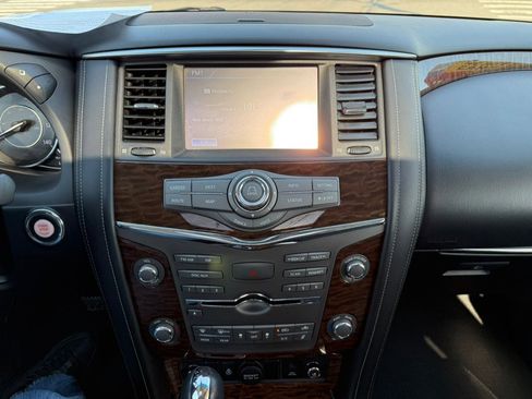 Used 2017 Nissan Armada Platinum w/ Interior Lighting Package image 17