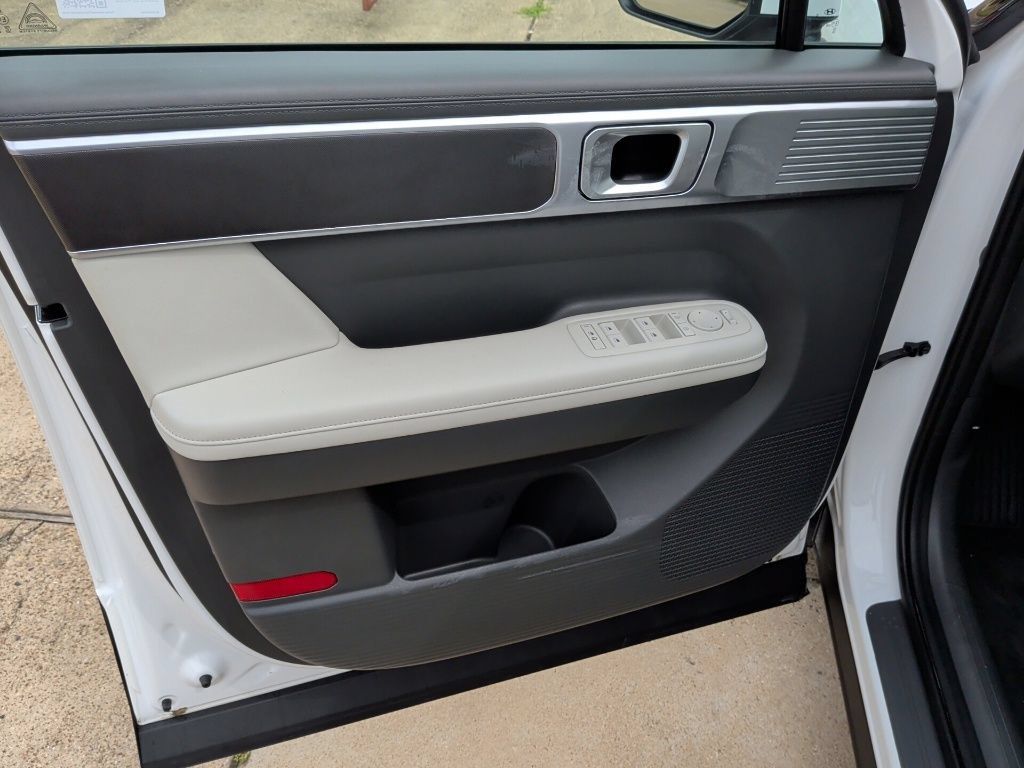Used 2026 Hyundai Santa Fe SEL FWD image 10