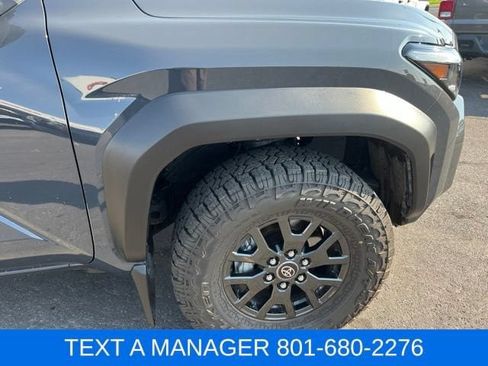 Used 2025 Toyota 4Runner SR5 AWD/4WD image 8