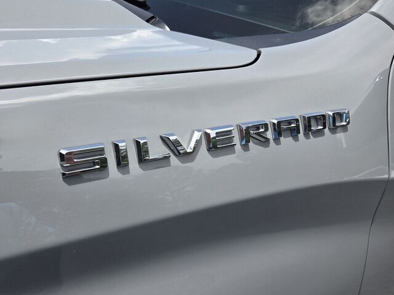 Used 2024 Chevrolet Silverado 1500 LT AWD/4WD image 21