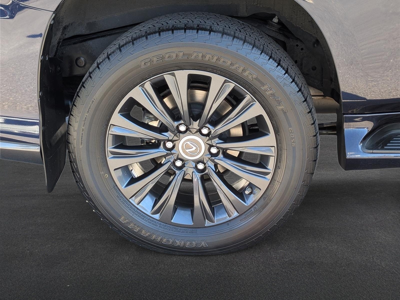 Certified 2022 Lexus GX 460 Premium w/ Accessory Package AWD/4WD image 10